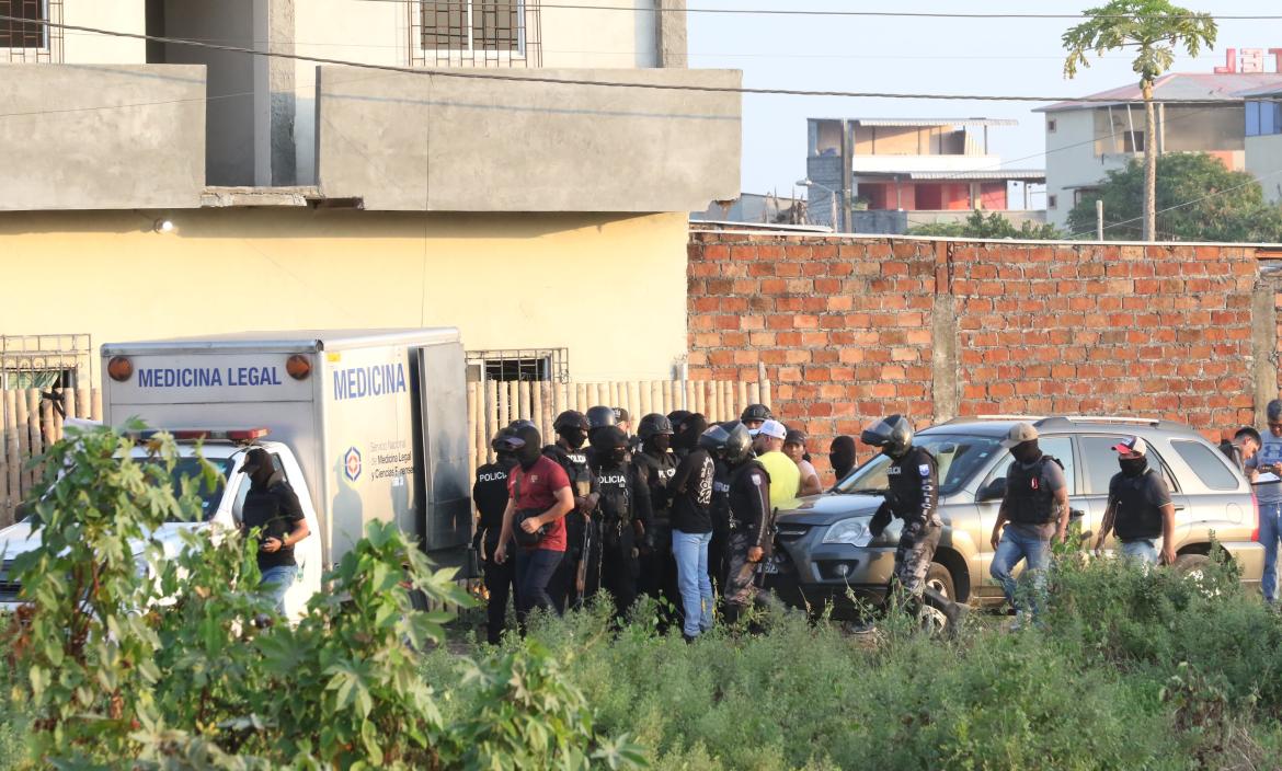 Las seis personas asesinadas estaban al interior de una vivienda en el cantón Durán.