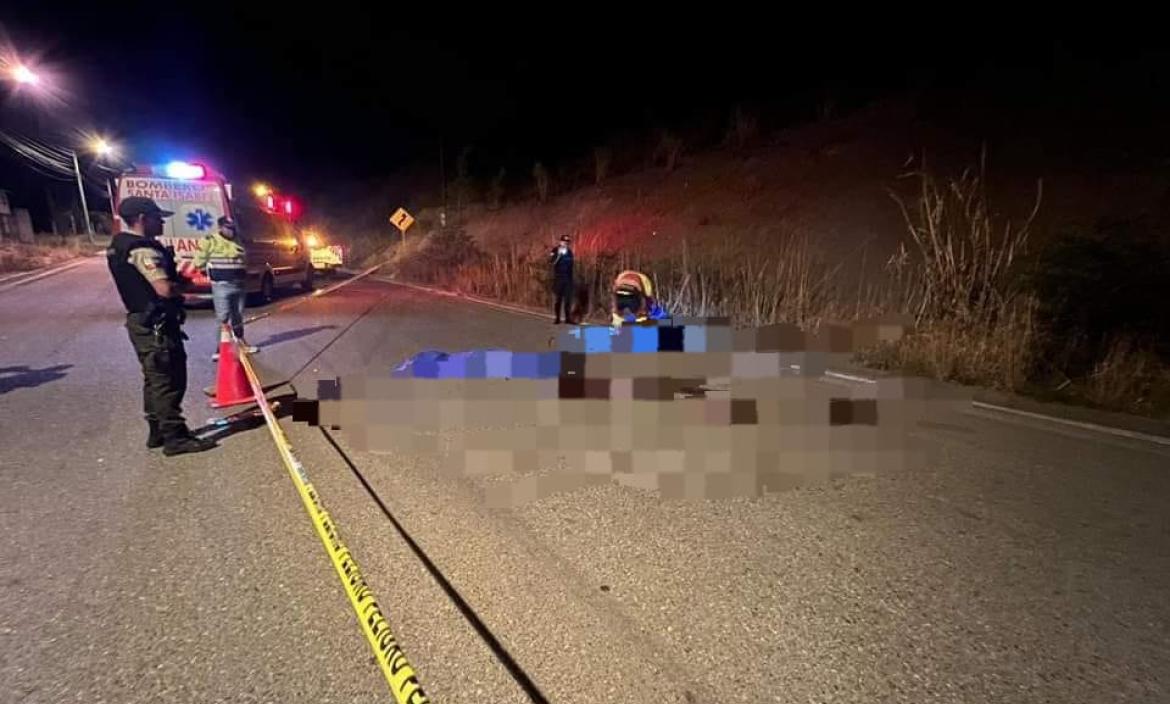 Los cuerpos sin vida de dos mujeres fueron localizados en la vía Cuenca- Girón- Pasaje, en el cantón Santa Isabel.