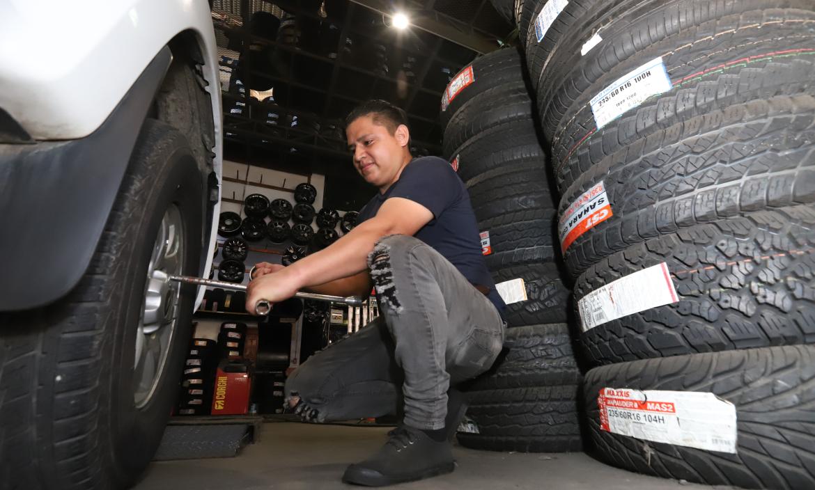 Cambio de llantas del automovil