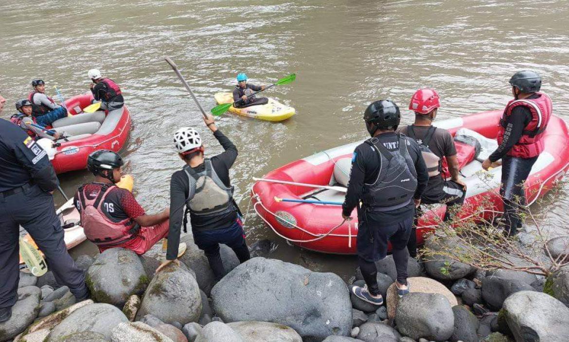 rescatistas en Baños