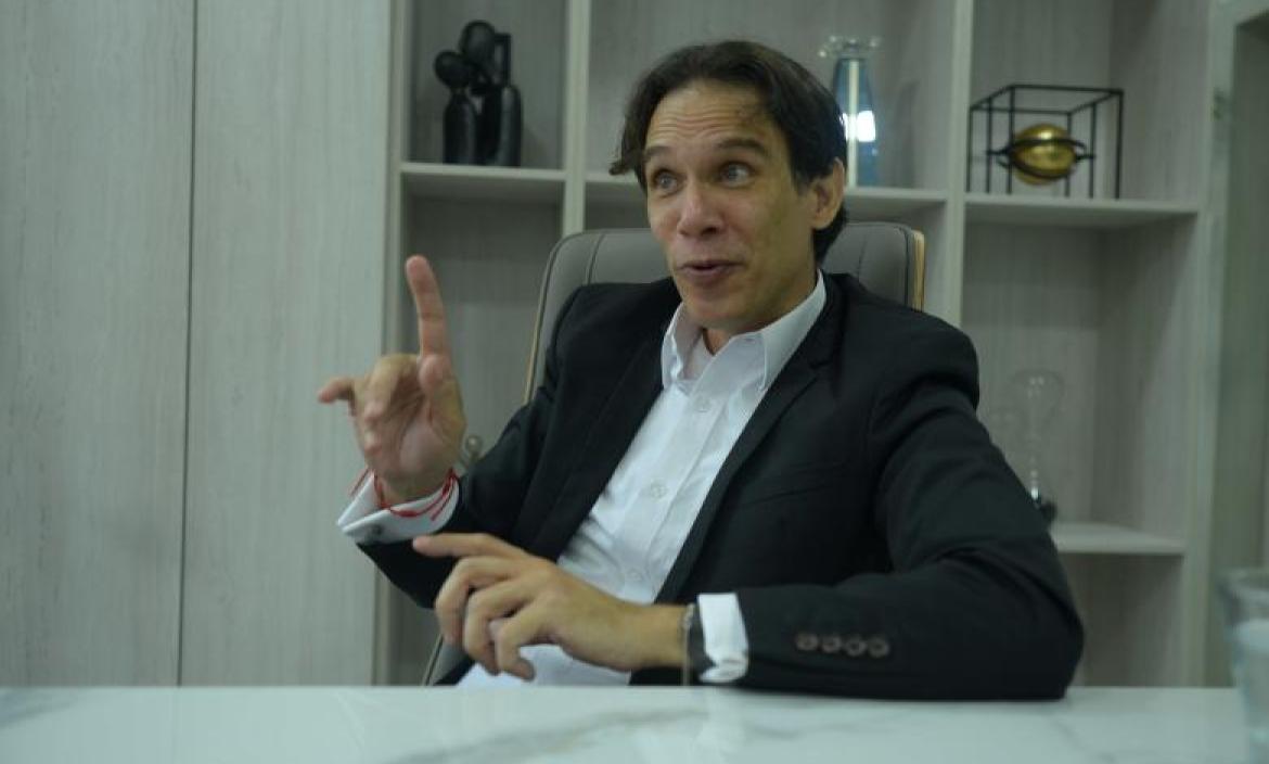 Pedro Granja, precandidato por el Partido Socialista Ecuatoriano (PSE).