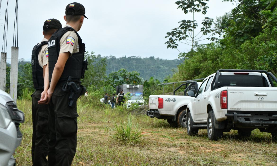 MULTIPLE ASESINATO EN PASAJE