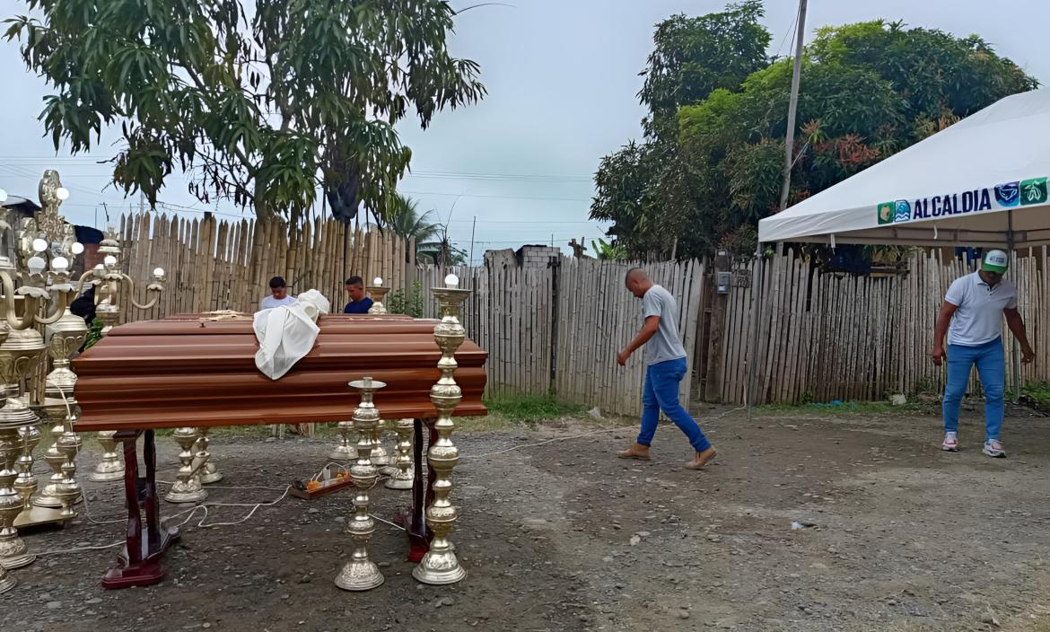 Esposos velados juntos tras incendio