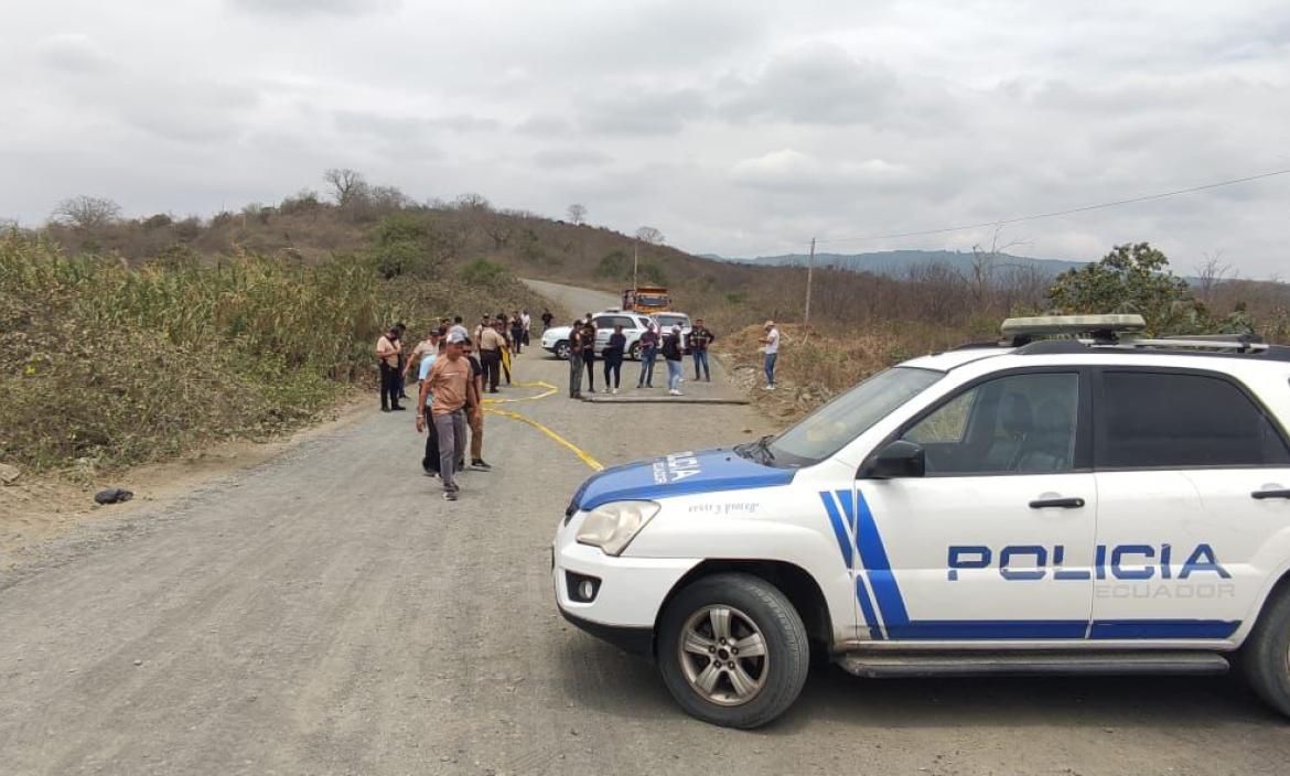 Tres cadáveres fueron hallados en vía de Manabí.