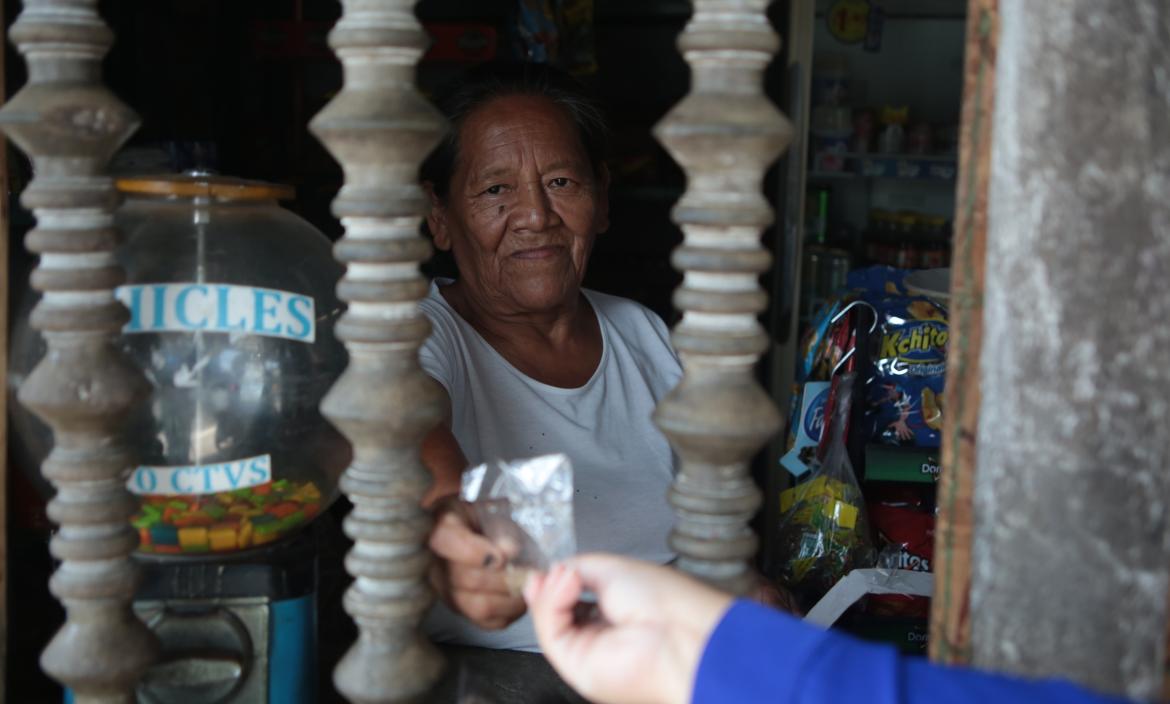 La abuelita de la tienda