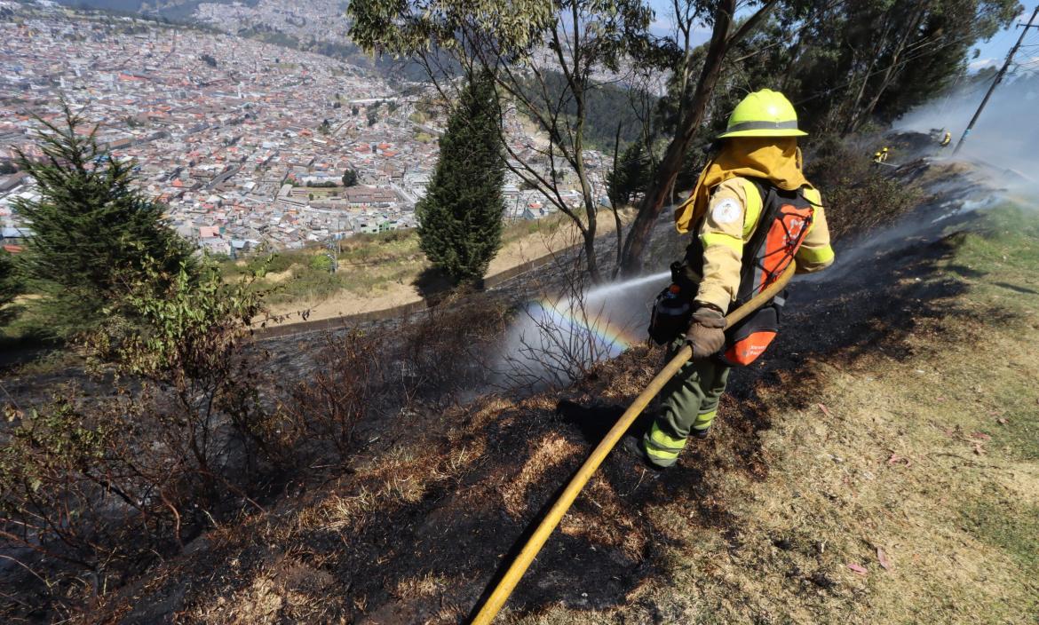 INCENDIOS FORESTALES QUITO