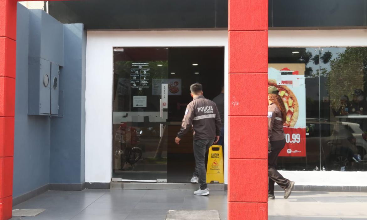 Agentes llegaron al sitio para las investigaciones.