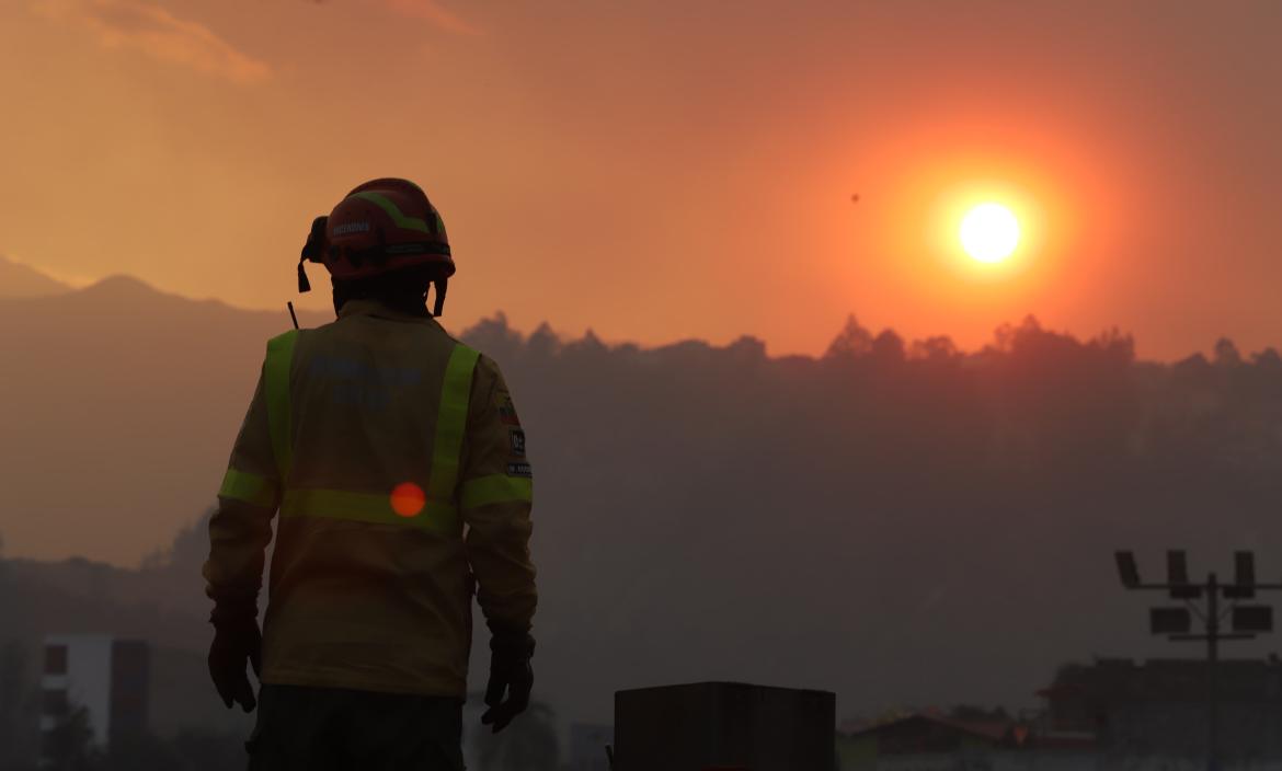 Incendios forestales Quito - Bomberos - Emergencia