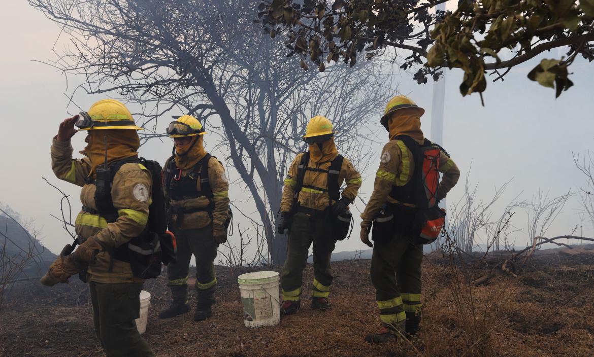 Incendios forestales Quito - Bomberos - Emergencia