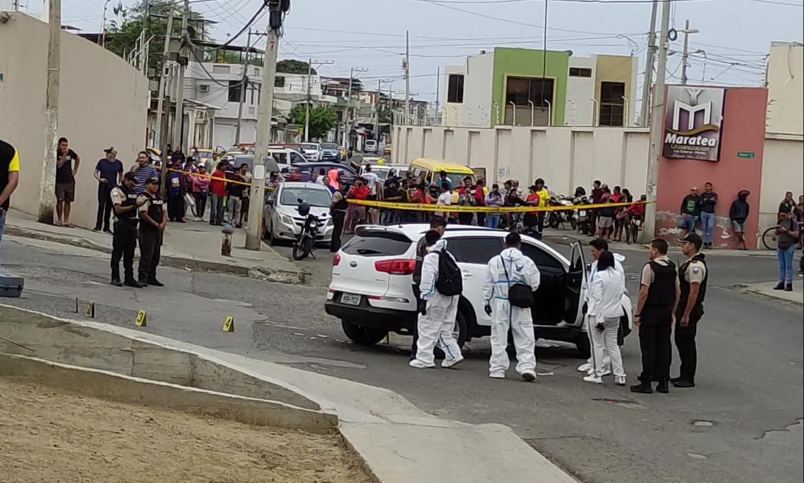 La víctima se movilizaba en un vehículo blanco.