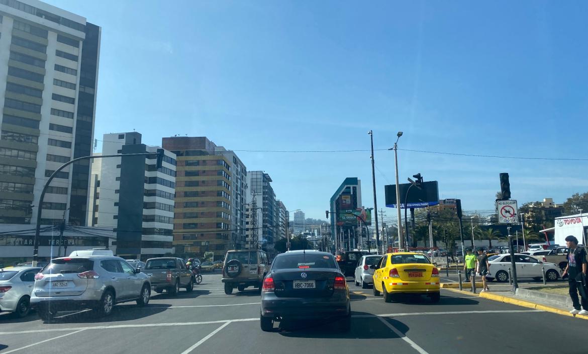 Apagones en Quito | Avenida República y Eloy Alfaro