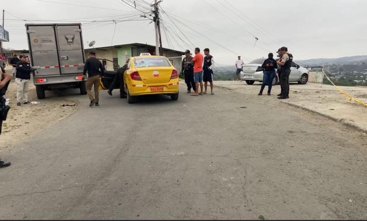 Taxista fue baleado cuando estaba laborando en Portoviejo.