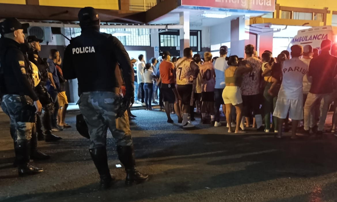 Las víctimas fueron llevadas al hospital de Quevedo.