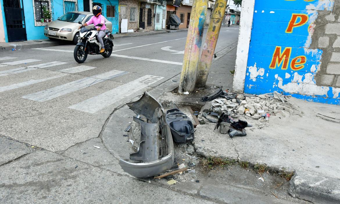 En el sitio todavía habían varios objetos del accidente.