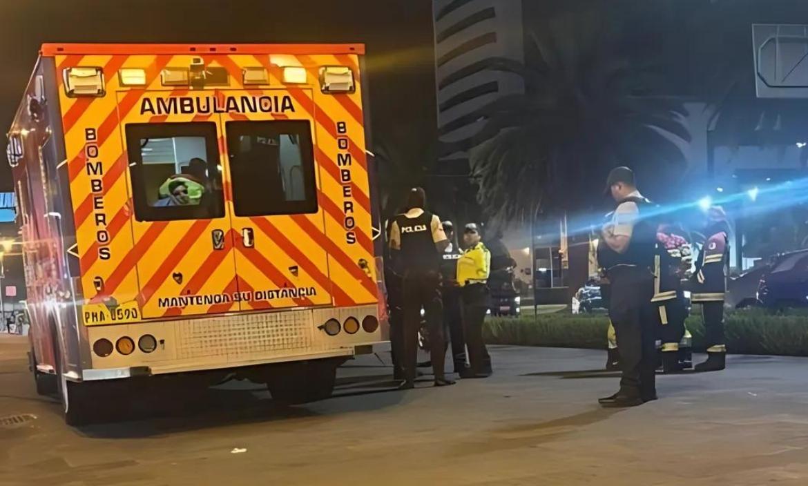 Herido de bala afuera del Quicentro