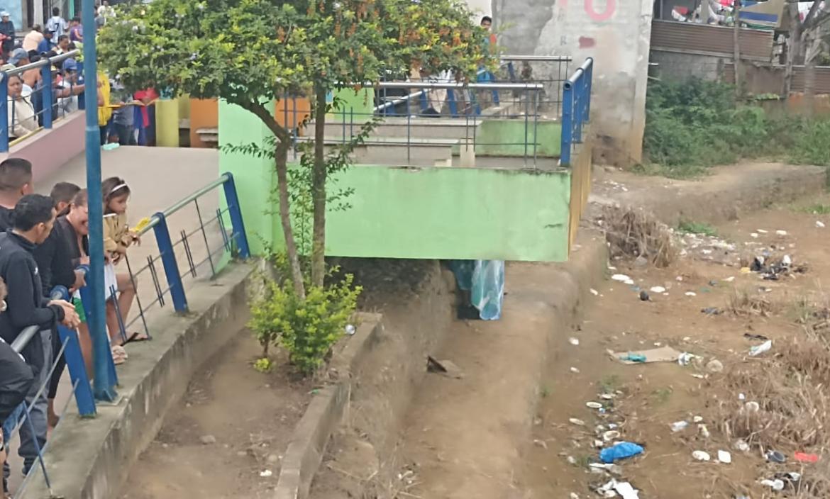 MALECÓN EN PARROQUIA DE BABAHOYO