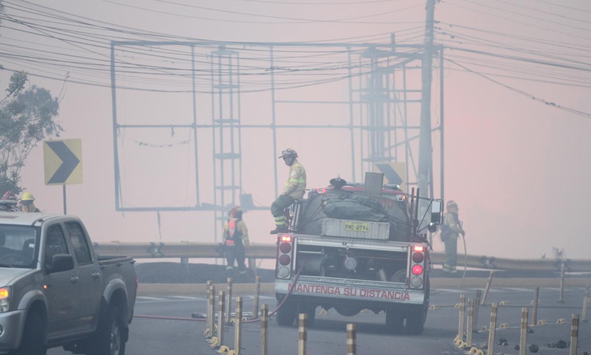 Bomberos Quito incendios Quito