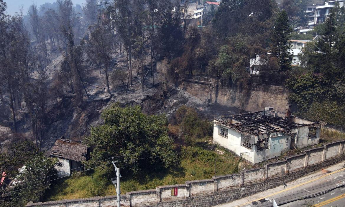 INCENDIOS EN QUITO