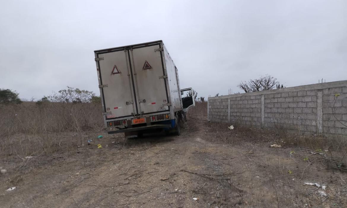 El furgón abandonado en Santa Elena.