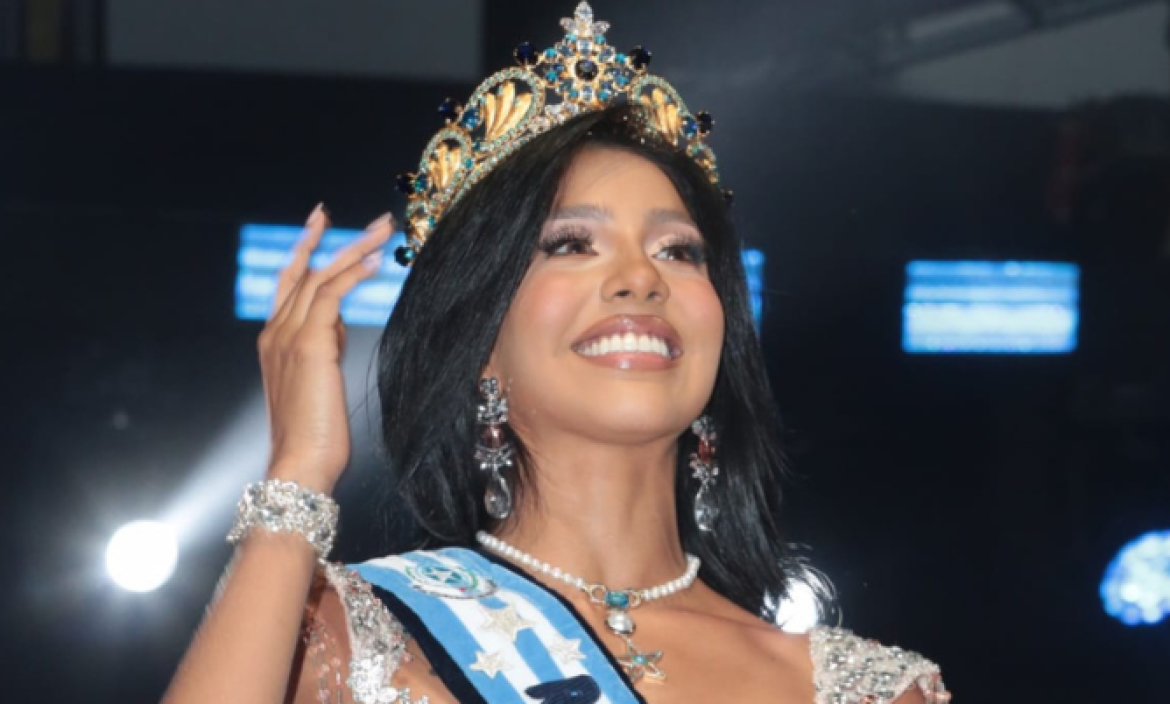 Jennifer Tutivén es la actual Reina de Guayaquil.