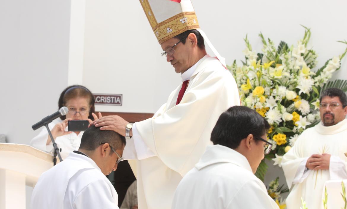 monseñor Luis Cabrera