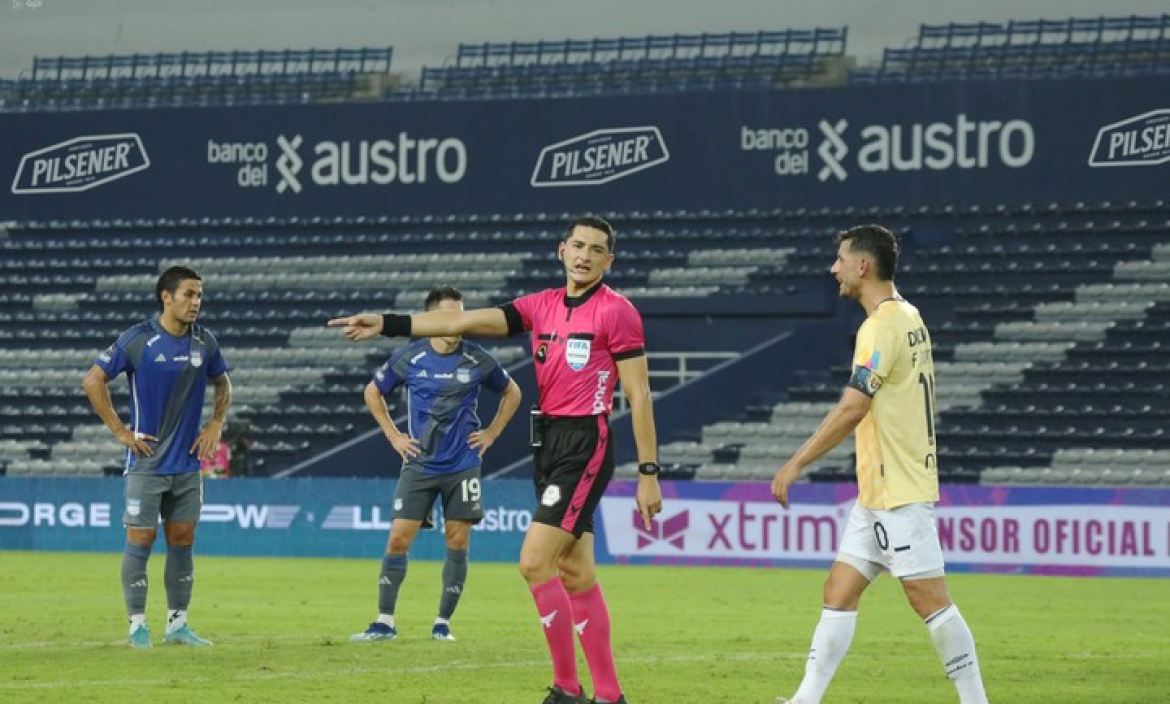 yerson zambrano arbitro sfa