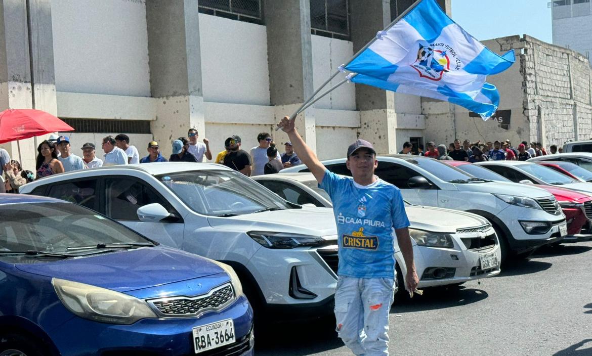 El equipo atunero de Manta sueña con la serie A.