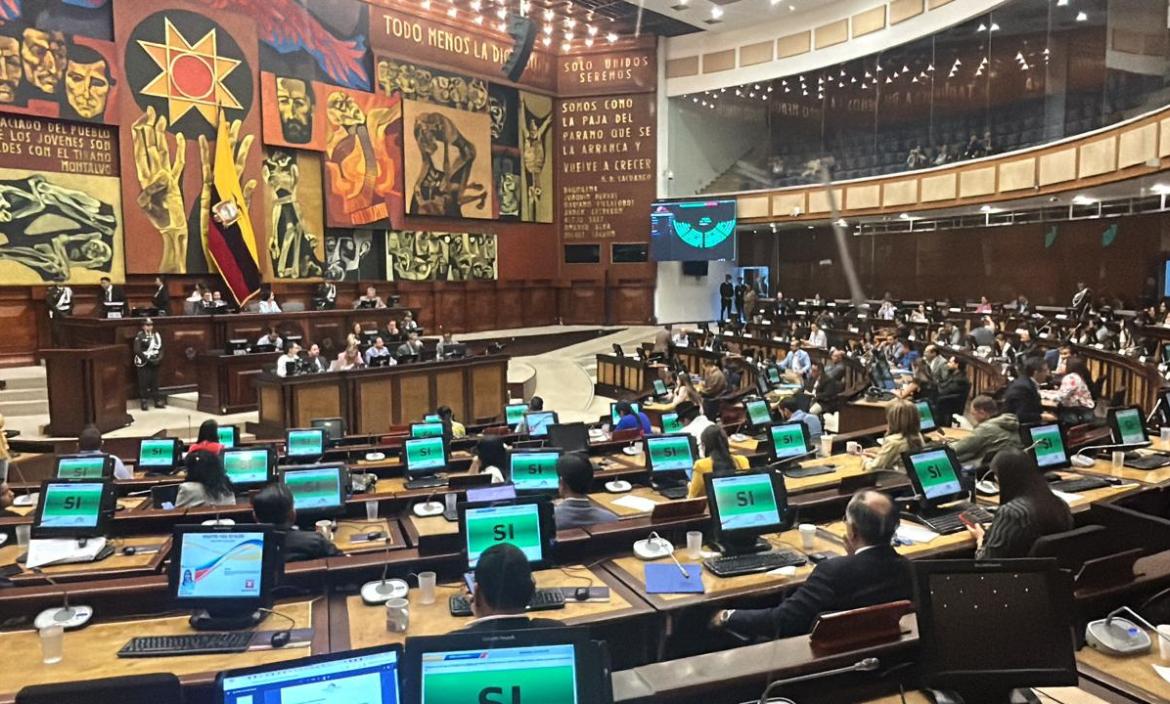 El apoyo a esta legislación provino de diversas bancadas, incluyendo correísmo, oficialismo, PSC, Construye e independientes.