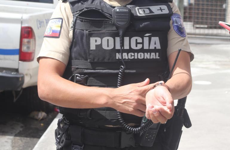 Suicidio - Policía - Carcelén