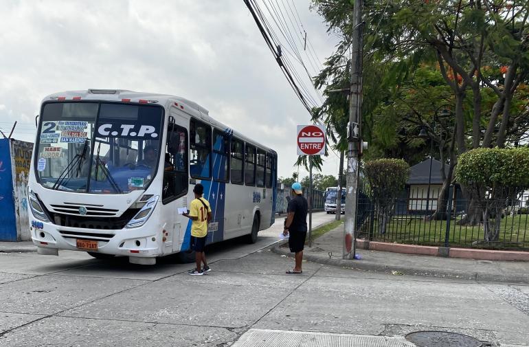 Controladores de buses en Guayaquil