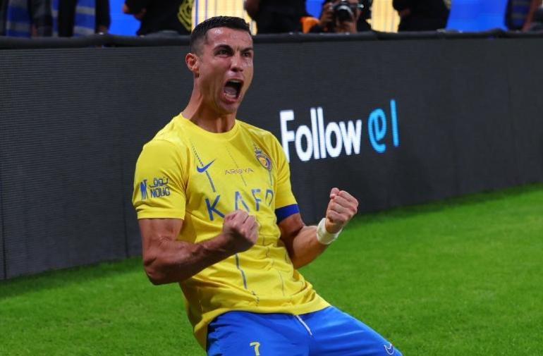 Cristiano Ronaldo a los 38 años, quiere llegar papelito a la Eurocopa 2024 con Portugal.