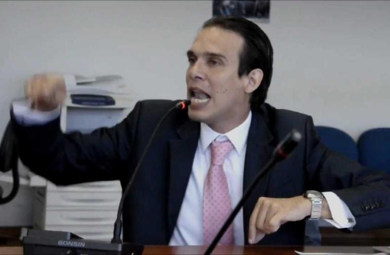Pedro Granja es respaldado por el PSE para la presidencia de Ecuador.