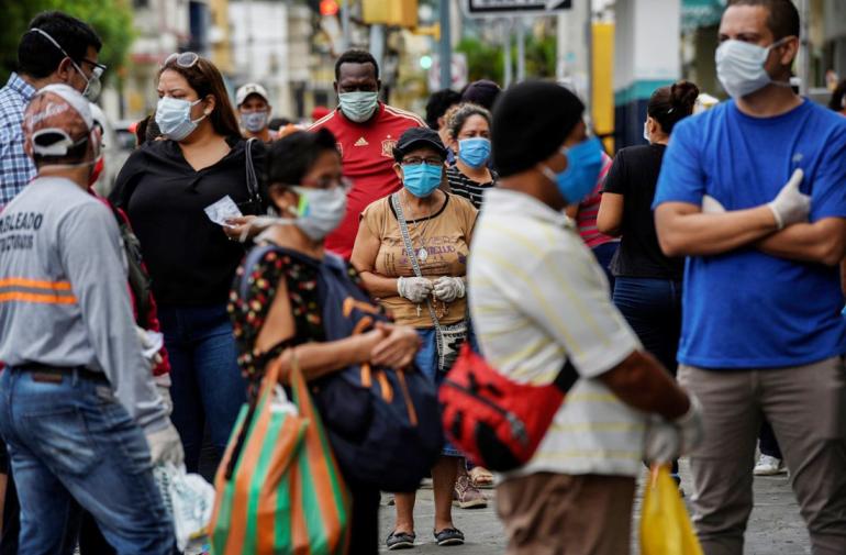 Las muertes y contagios por coronavirus en Ecuador siguen en aumento.