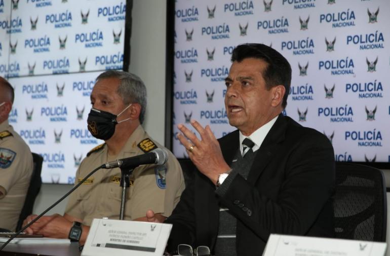 Rueda de prensa del ministro Pazmiño junto al comandante general de Policía sobre caso Efraín Ruales.