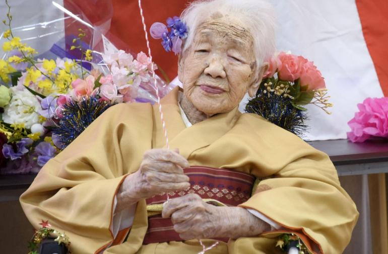 Muere a los 119 años la persona más mayor del mundo, la japonesa Kane Tanaka