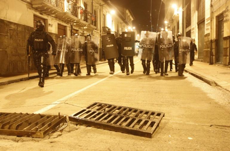 Policía niega haber usado armamento letal.