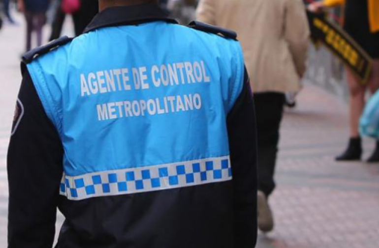 Agente metropolitano asaltado y agredido en el sur de Quito