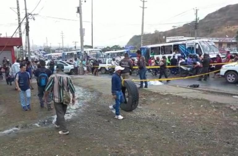 El hecho ocurrió en el carril norte - sur de la avenida Casuarina.