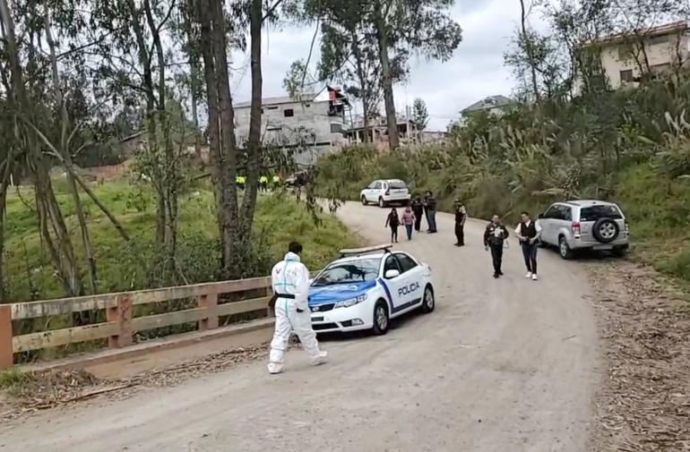 Dos cadáveres fueron hallados en la parroquia Sinincay, en Cuenca.