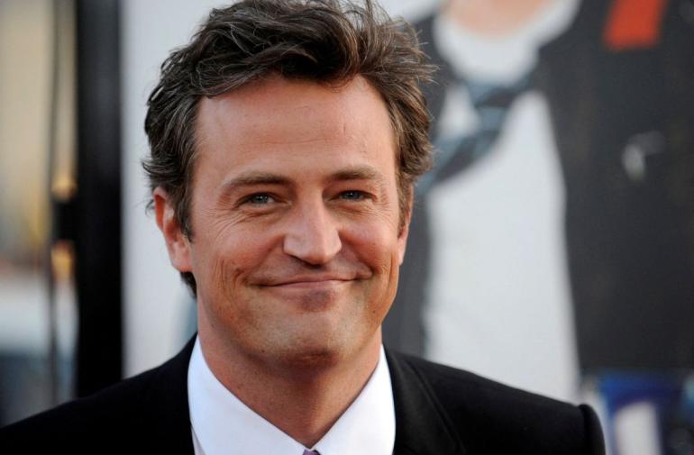 Matthew Perry luchó contra la adicción al alcohol y las drogas.