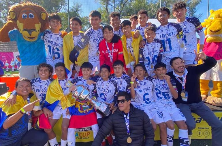 En Buenos Aires, Argentina, se coronaron campeones Los Delfines.