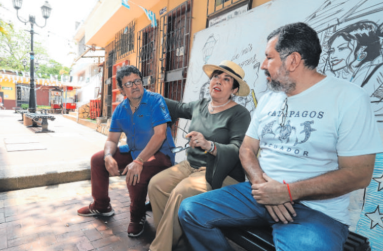 Habitantes del cerro Santa Ana agradecen a la regeneración que le cambió la ‘careta’ al barrio