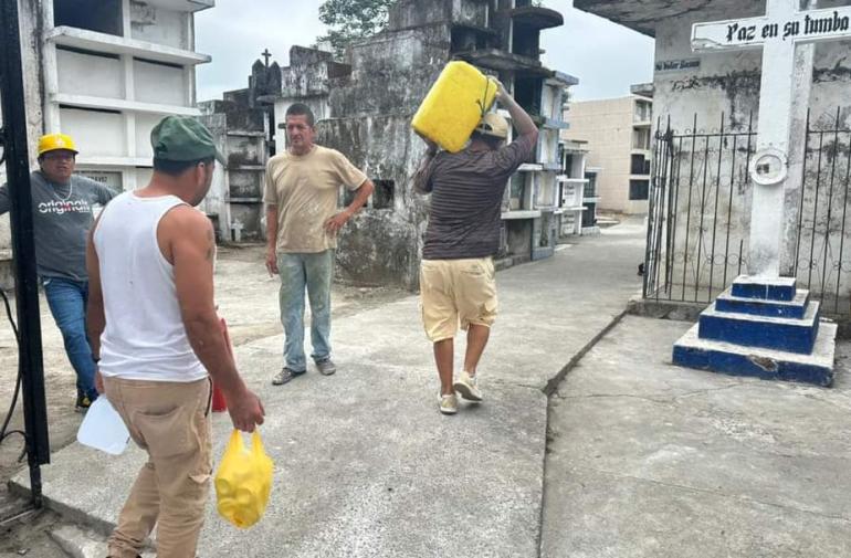 Sorpresa y molestia en el cementerio de Quevedo.