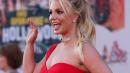 Padre de Britney Spears renuncia a la tutela de la cantante.