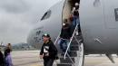 El avión de la Fuerza Aérea Argentina aterrizó a las 09:30 de ayer en Guayaquil, trasladando a ocho personas, de las cuales cinco son familiares de Fito.CORTESÍA