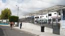 Una guía penitenciaria resultó herida y fue ingresada de urgencia al hospital Pablo Arturo Suárez, en el norte de Quito.
