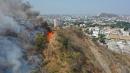 En el cerro San Pedro, el calor propagó un incendio la tarde de este martes 17 de septiembre.