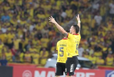 Octavio Rivero puso el empate 1-1 ante River Plate.