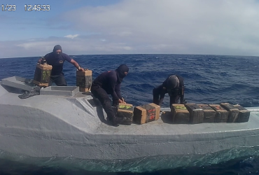 Semisumergible detenido en Galápagos