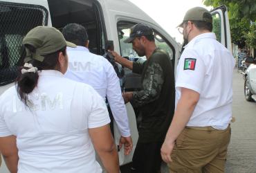 Agentes pidieron el apoyo del Instituto Nacional de Migración para el resguardo de los migrantes.